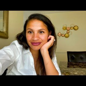 Meet your Posher, Andrea